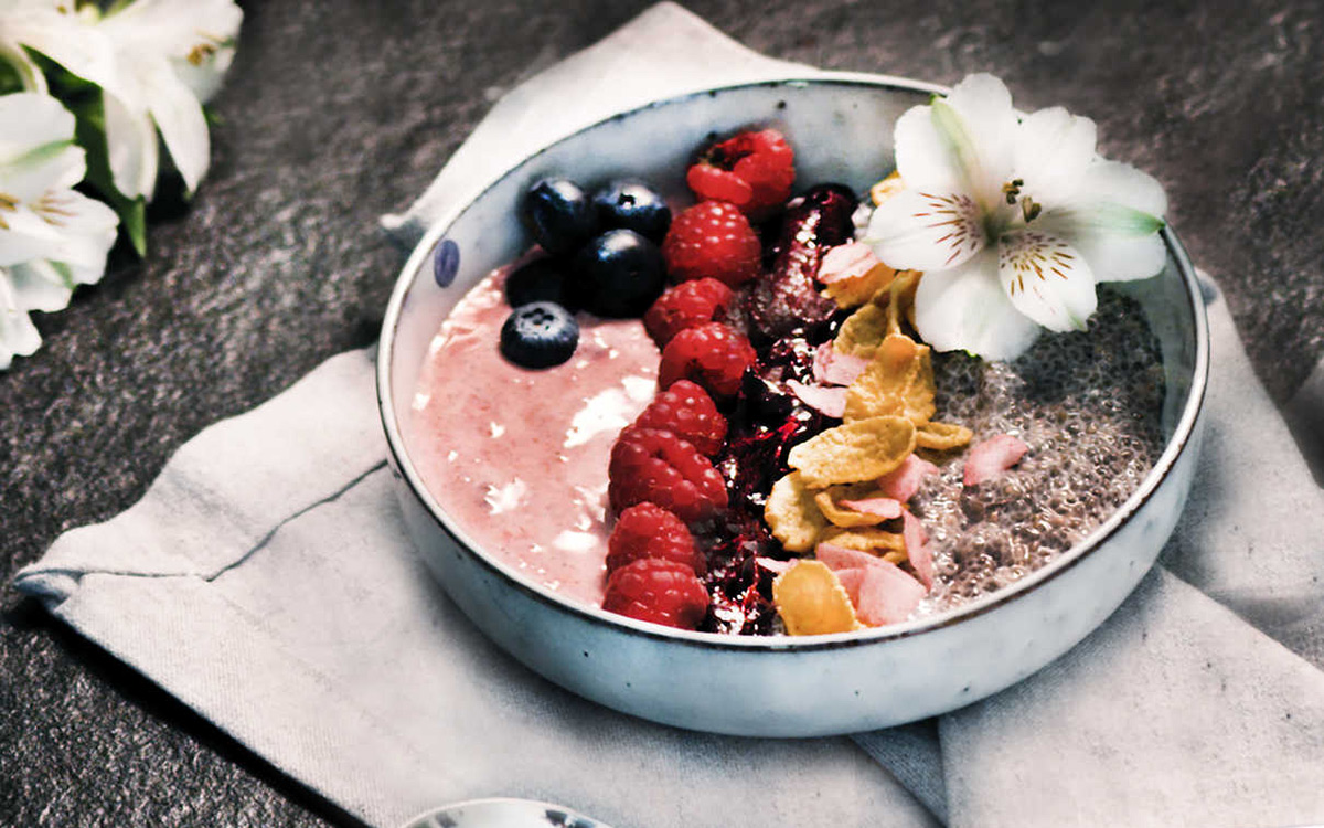 Hallonyoghurt med chiapudding och blåbärsboost -recept Paulúns