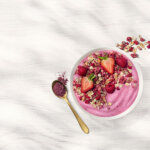 Smoothie bowl hallon jordgubb vegansk frukost Paulúns