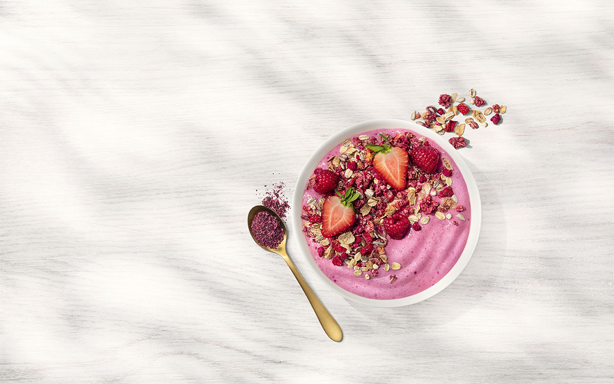 Smoothie bowl hallon jordgubb vegansk frukost Paulúns