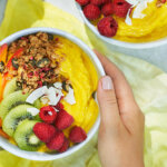 Smoothie bowl med mango och Paulùns Soft Müsli